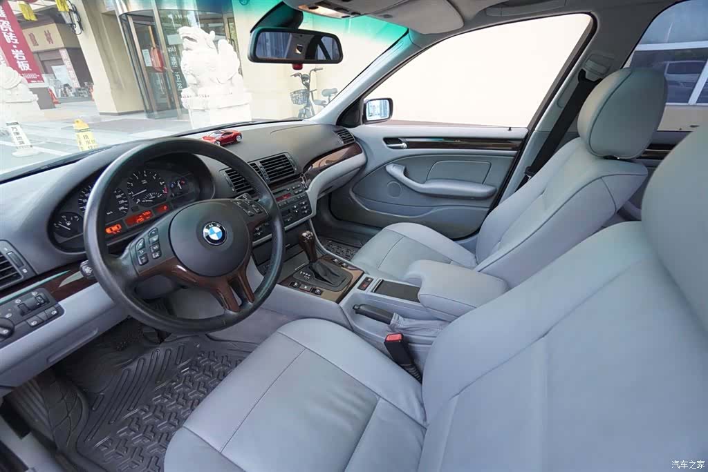 BMW 3 Series, 2005 3