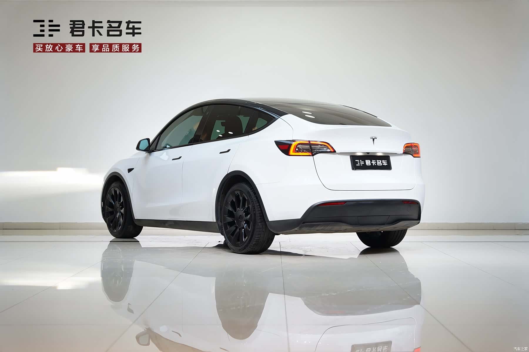 Tesla Model Y, 2021 все фото
