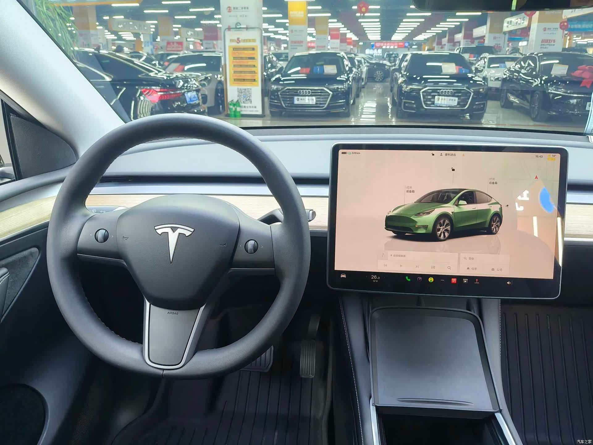 Tesla Model Y, 2022 все фото