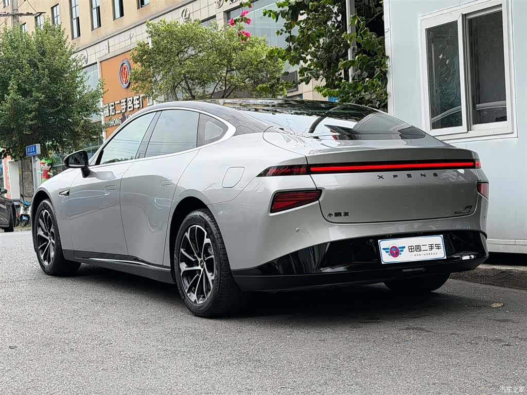 Xpeng P7, 2022 4