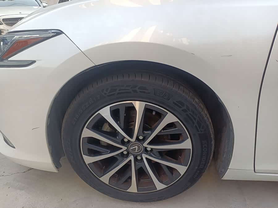 Lexus ES 2021, фото 13