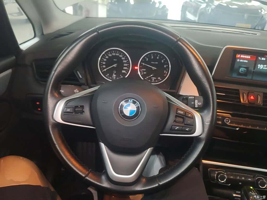 BMW 2 Series, 2018 11