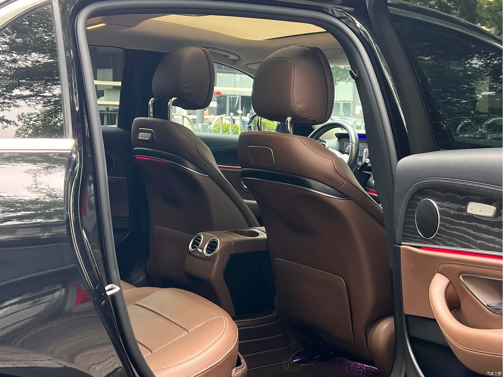 Mercedes-Benz E-Class, 2020 7