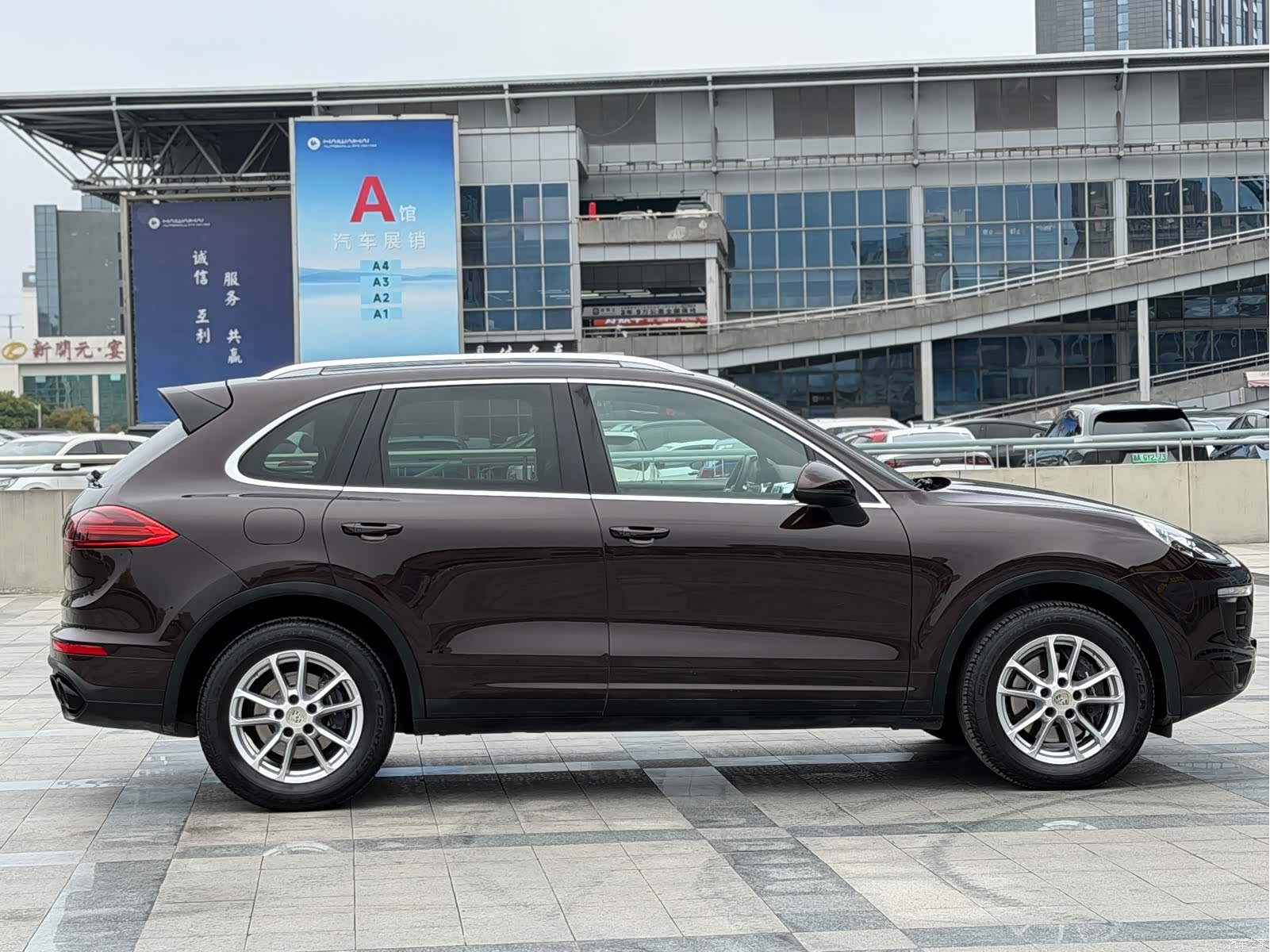 Porsche Cayenne, 2017 8