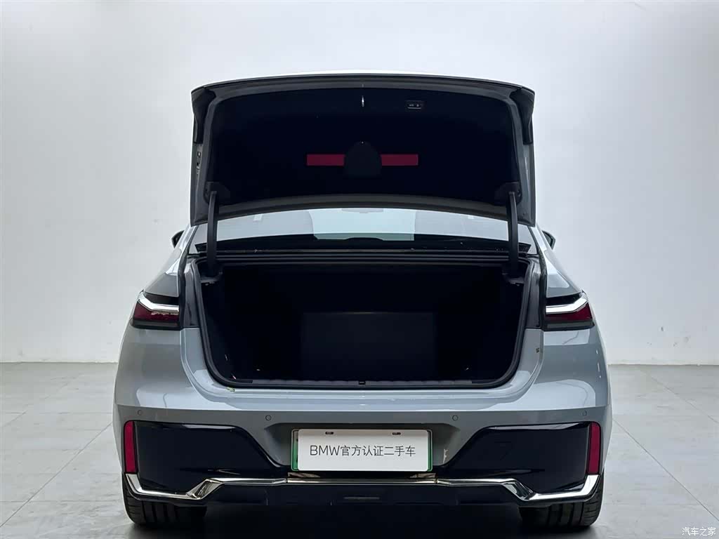 BMW i7, 2023 6