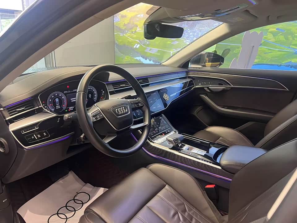Audi A8