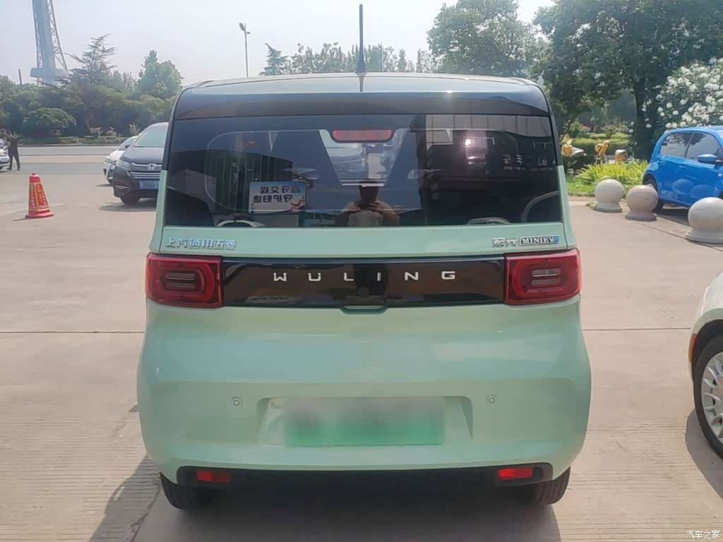 Wuling MINIEV, 2022 6