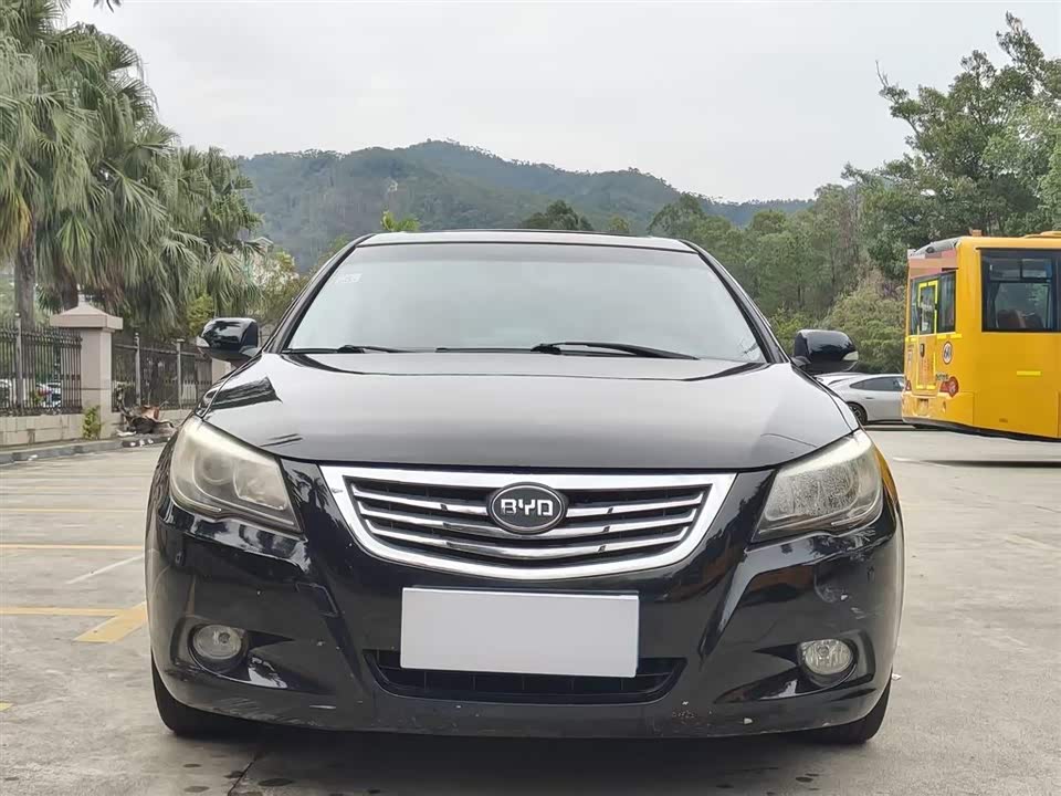 BYD G6