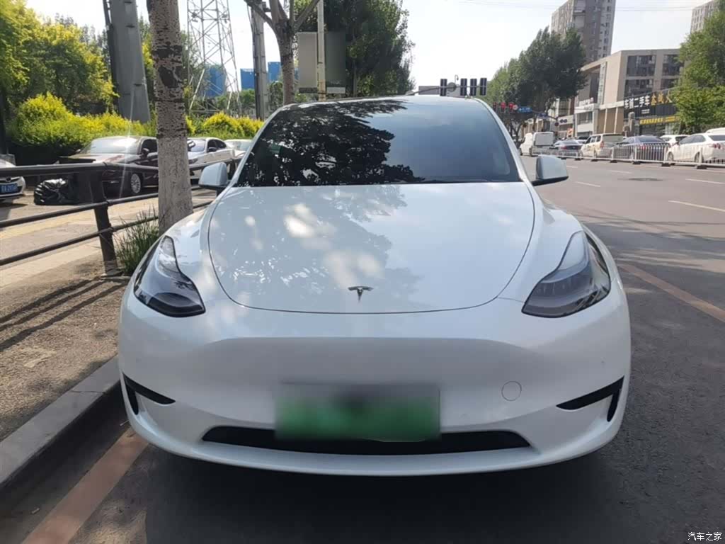 Tesla Model Y, 2023 3
