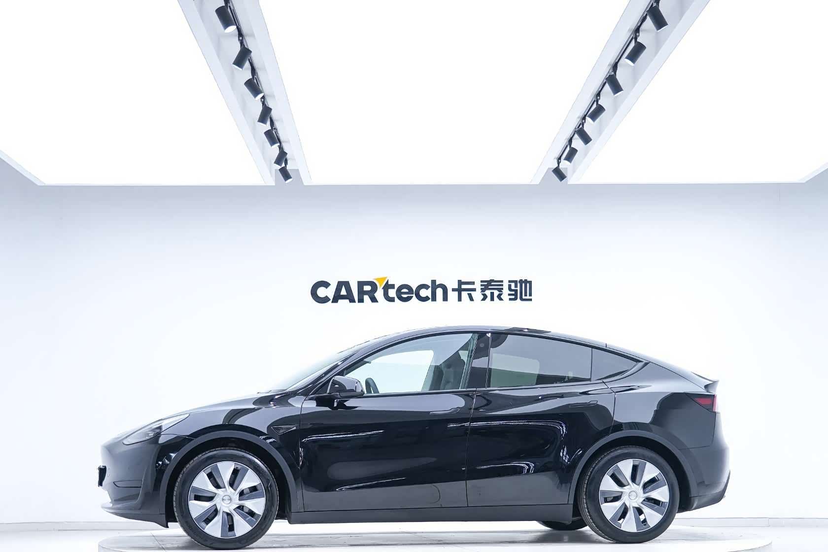 Tesla Model Y, 2022 7