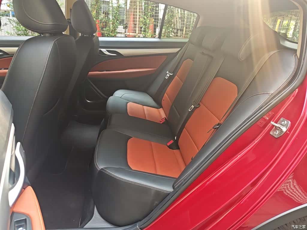 Geely S1, 2018 17