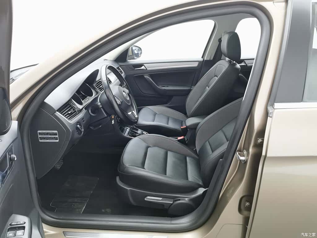 Volkswagen Bora, 2015 10