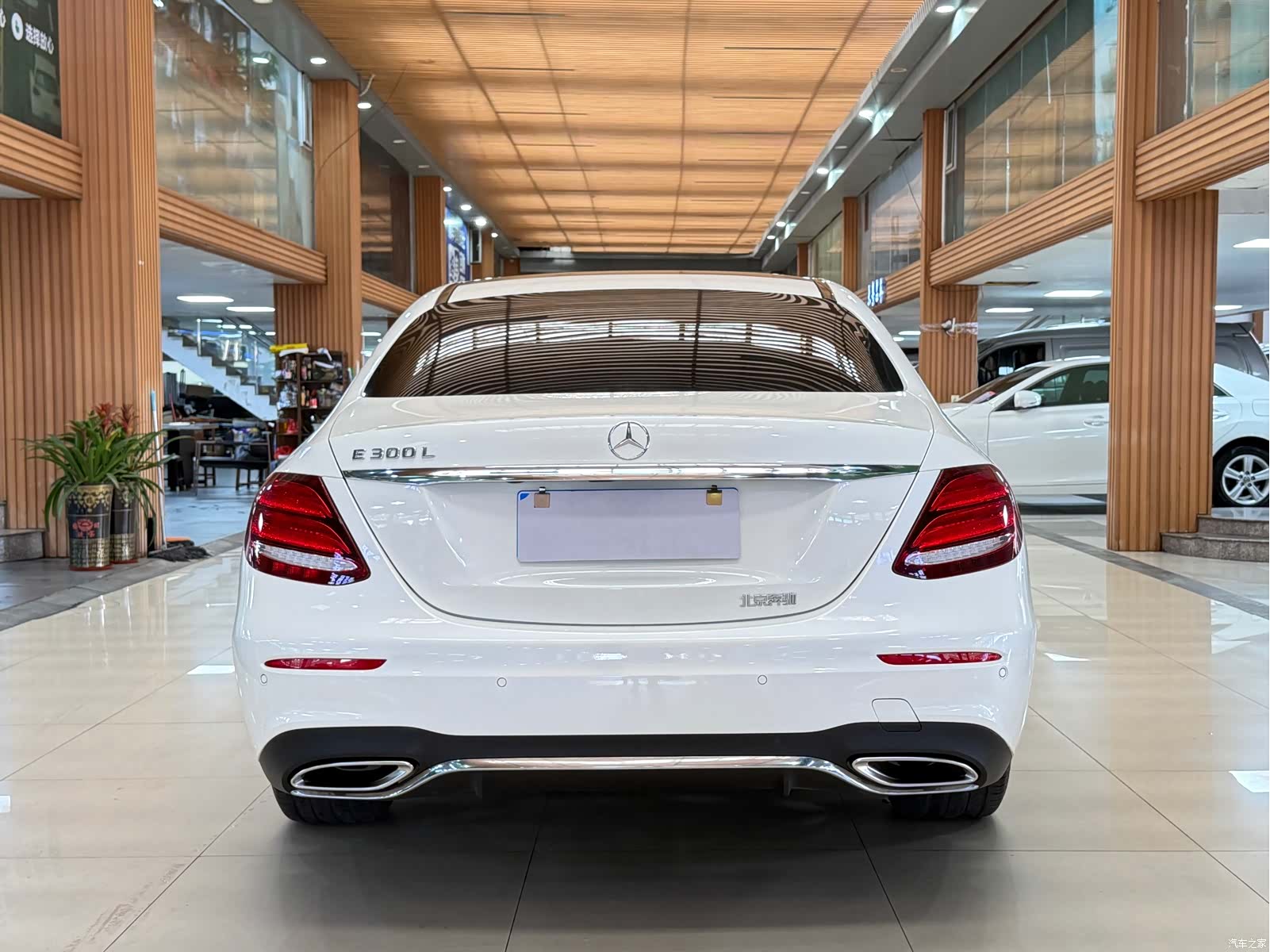 Mercedes-Benz E-Class, 2017 26