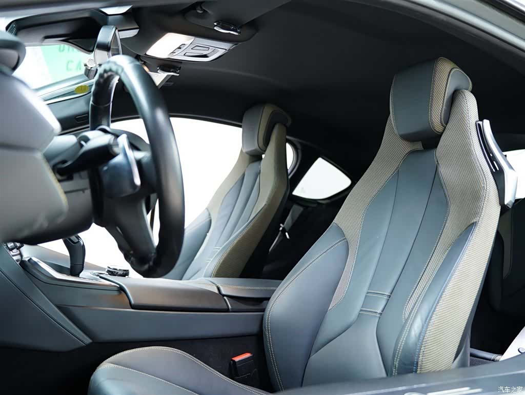 BMW i8, 2017 28