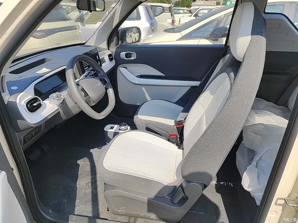 Geely Panda, 2026 15