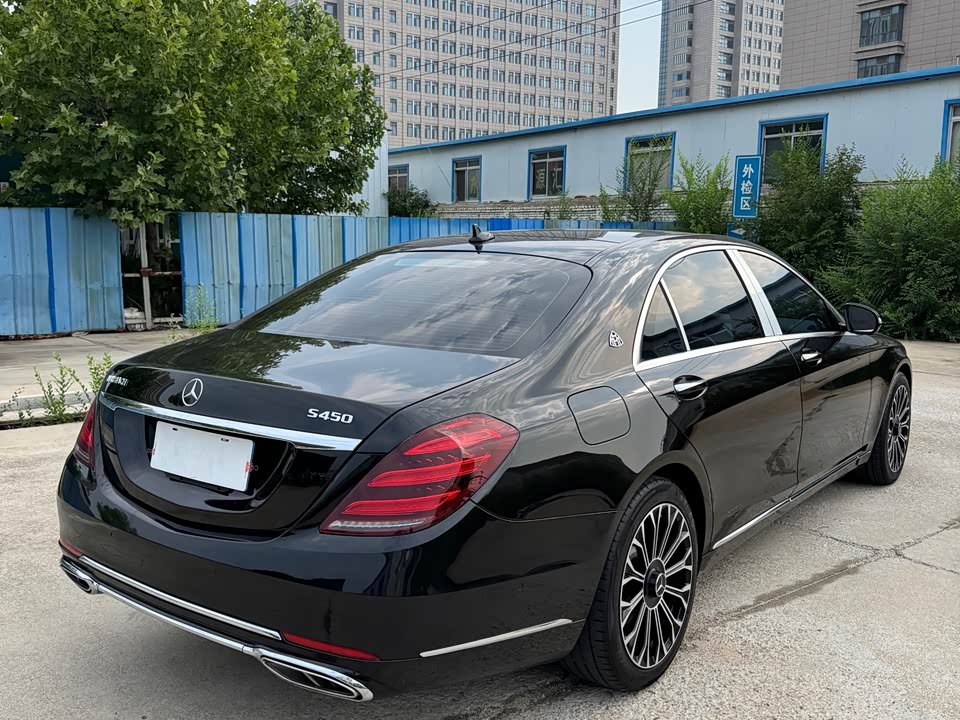 Mercedes-Benz S-class Mercedes-Benz S-class