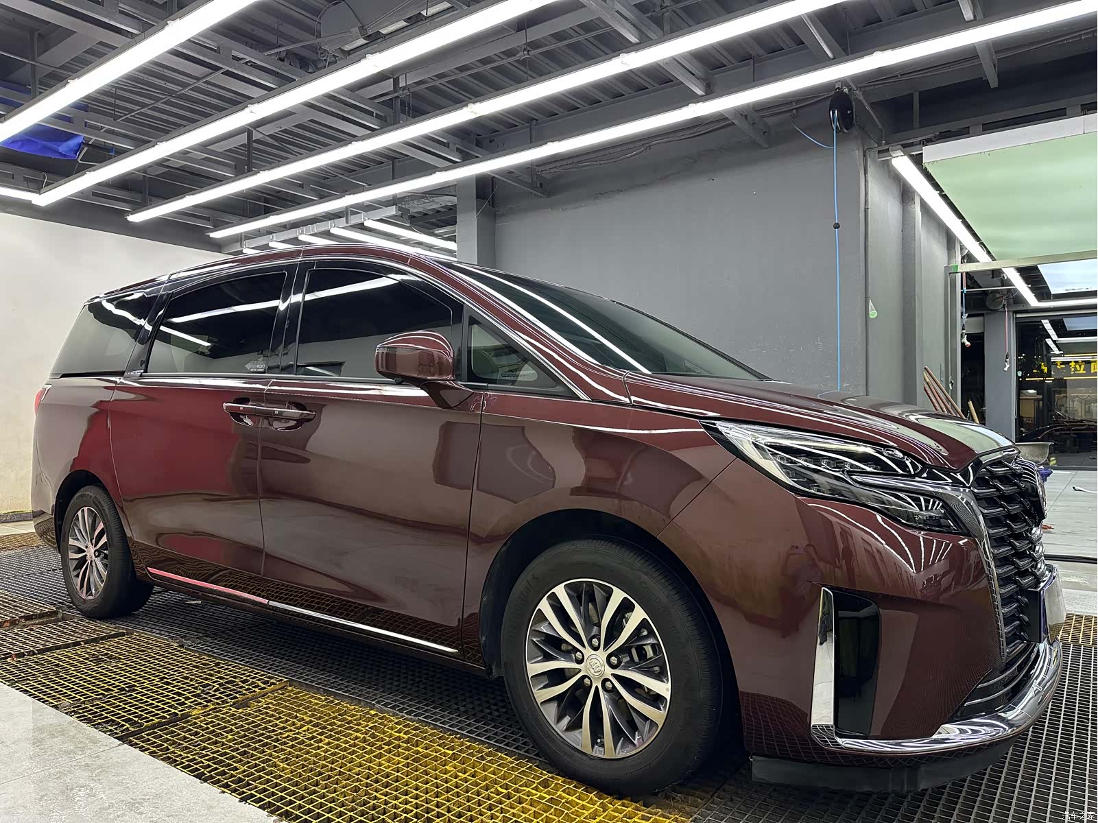 Buick GL8, 2023 2
