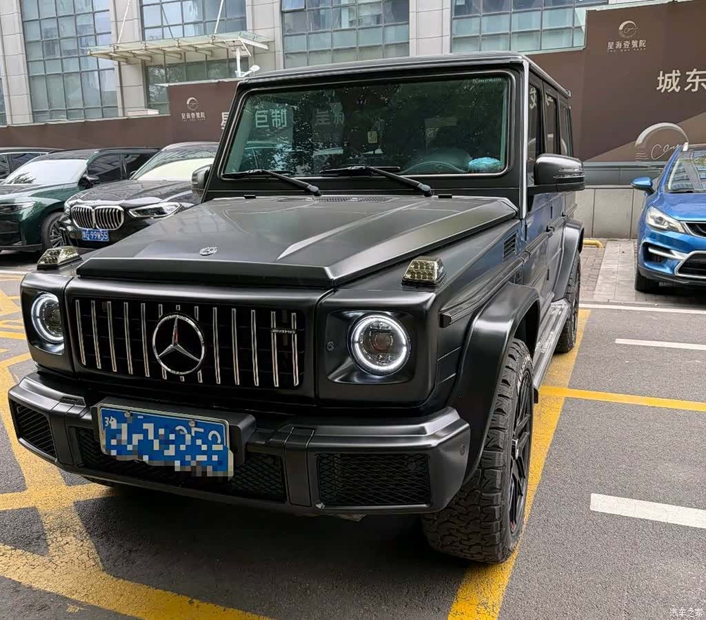 Mercedes-Benz G-Class