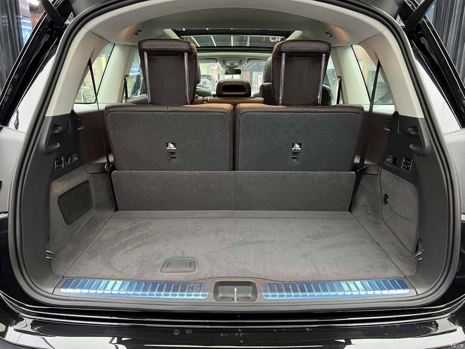 Mercedes-Benz GLS, 2020 13