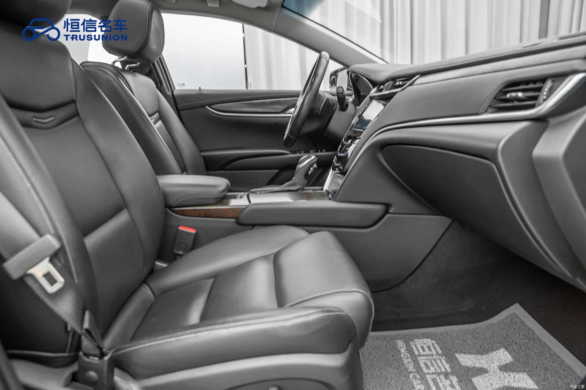 Cadillac XTS, 2019 14