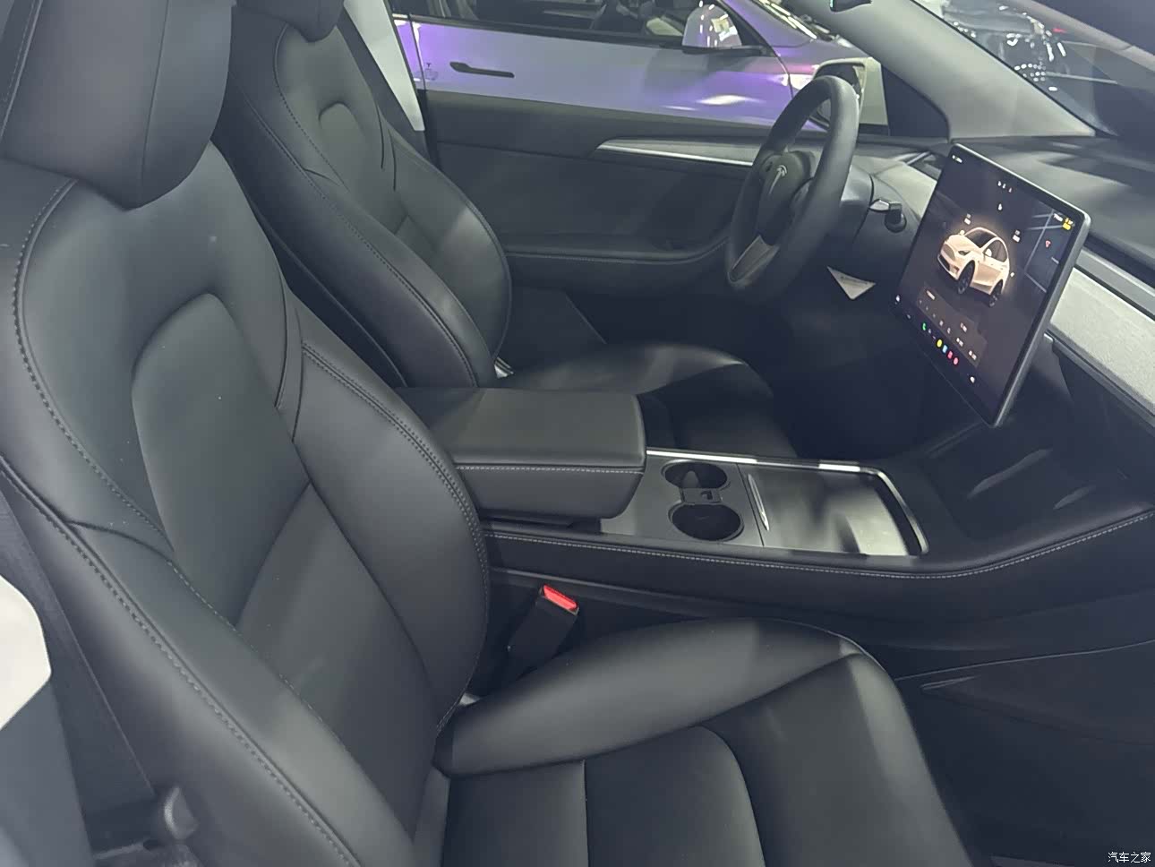 Tesla Model Y, 2023 15