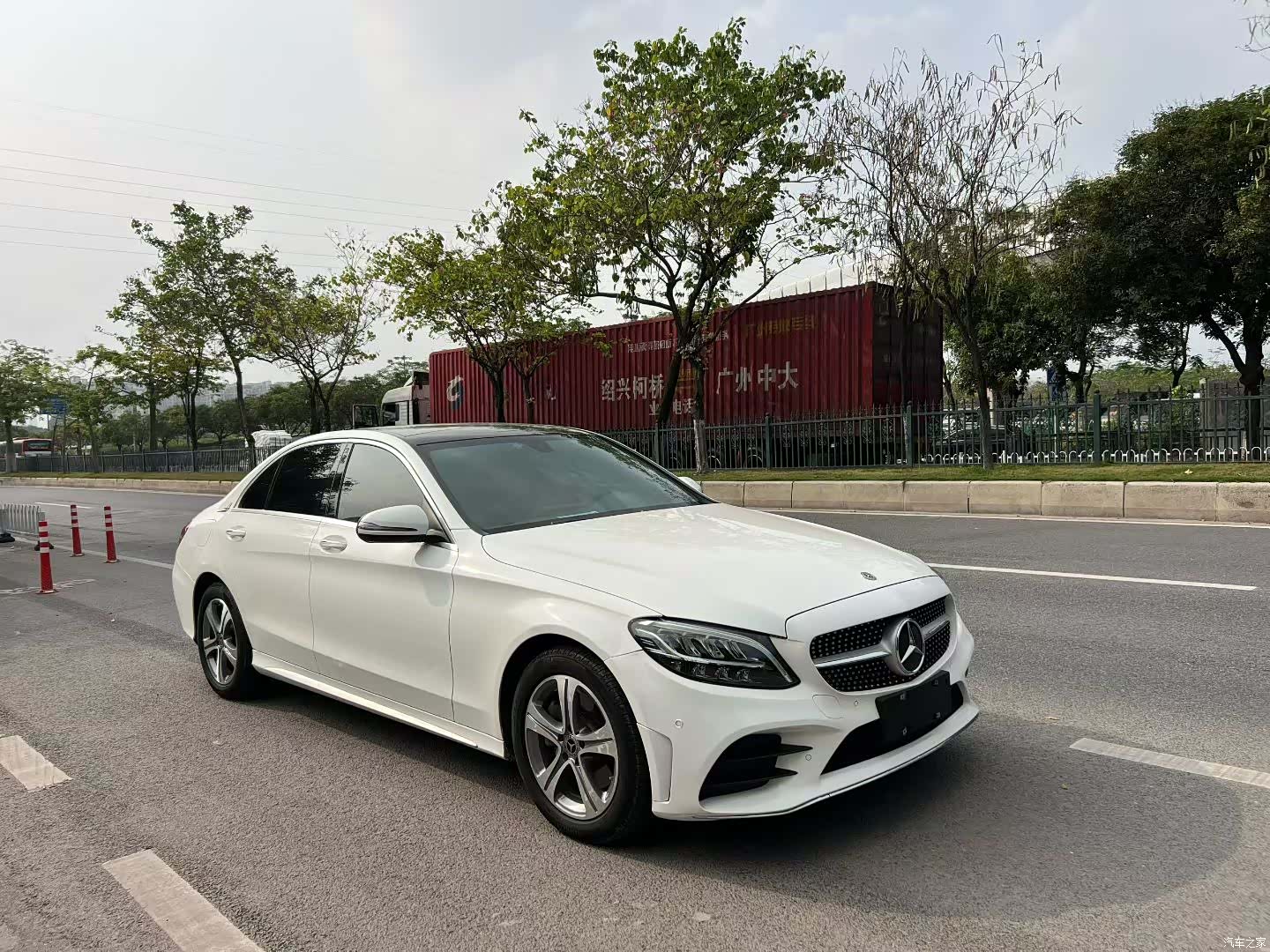 Mercedes-Benz C-Class, 2021 3