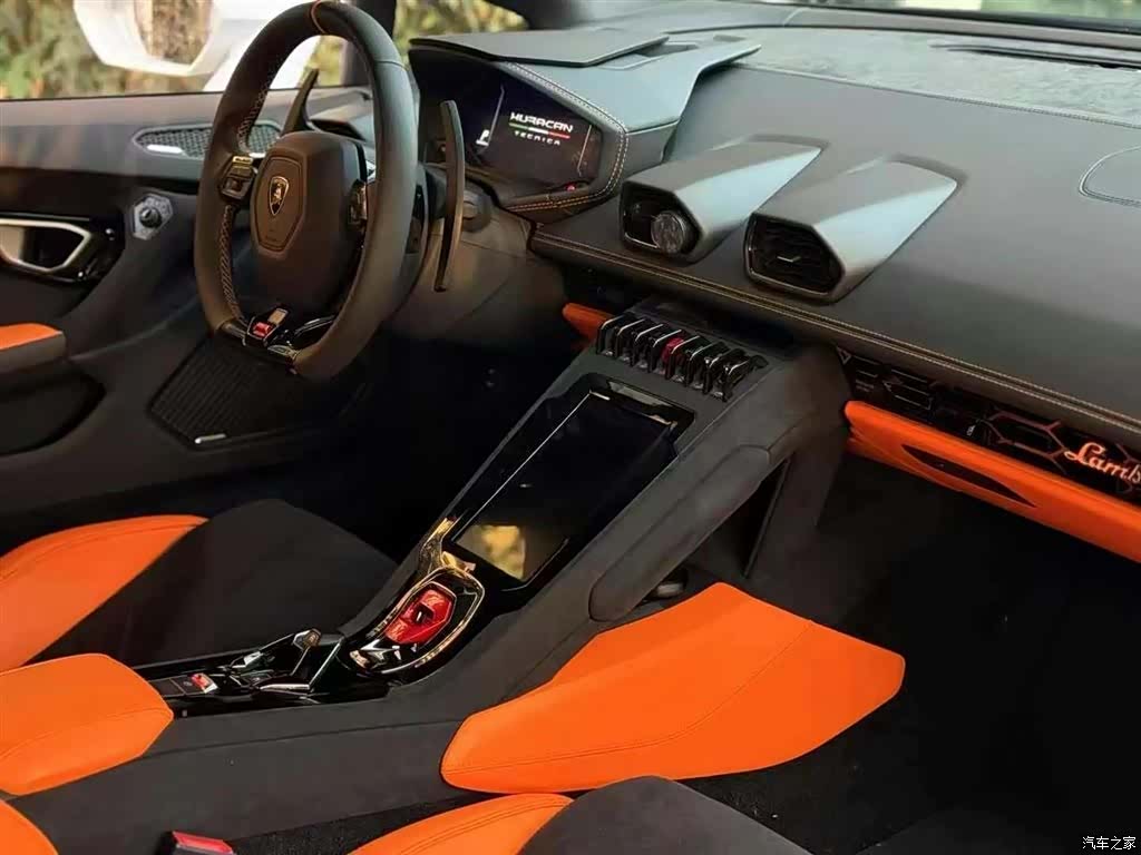 Lamborghini Huracán, 2025 4