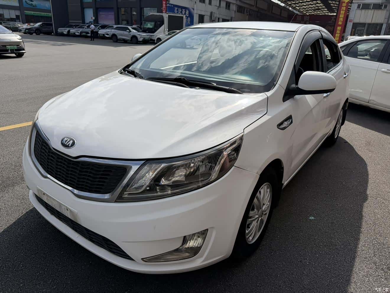 Kia K2, 2013 1