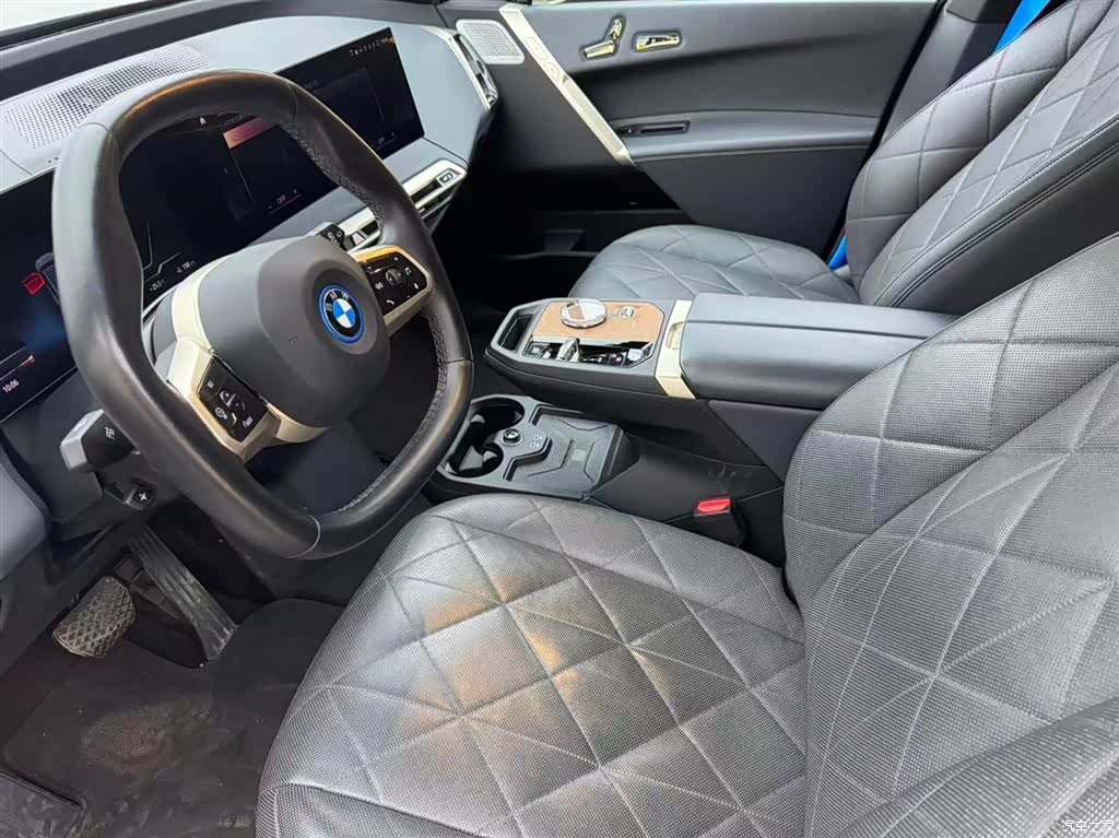 BMW iX, 2023 8