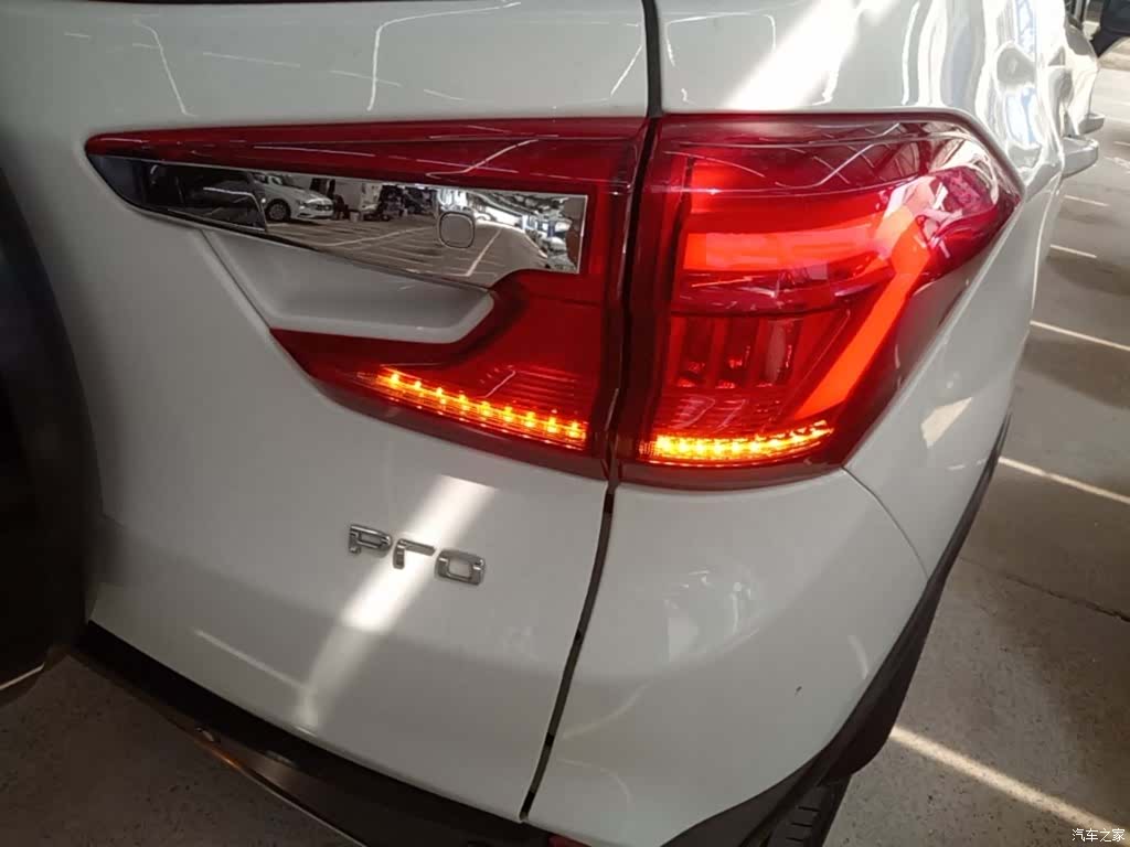 BYD Yuan, 2022 8