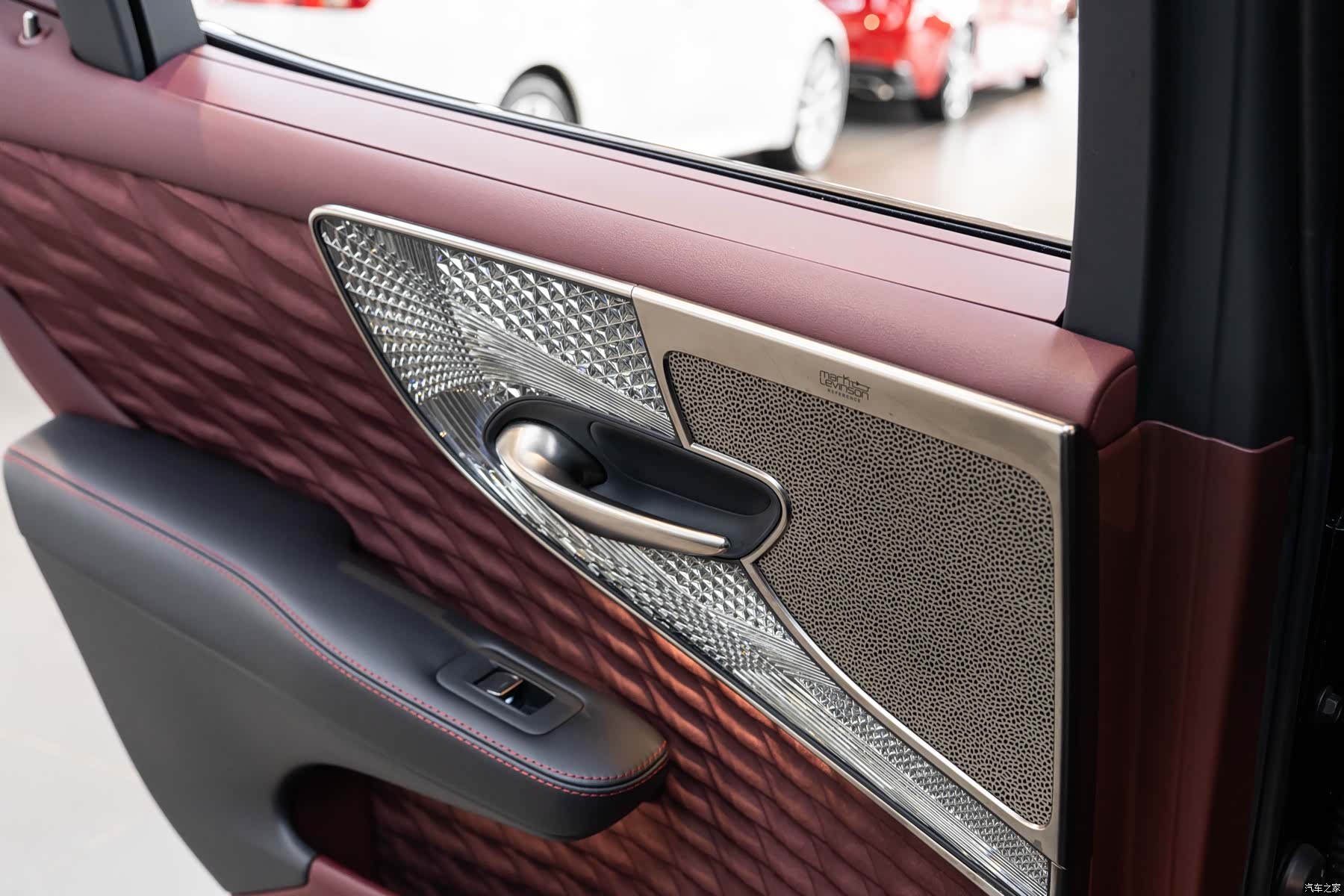 Lexus LS, 2022 18