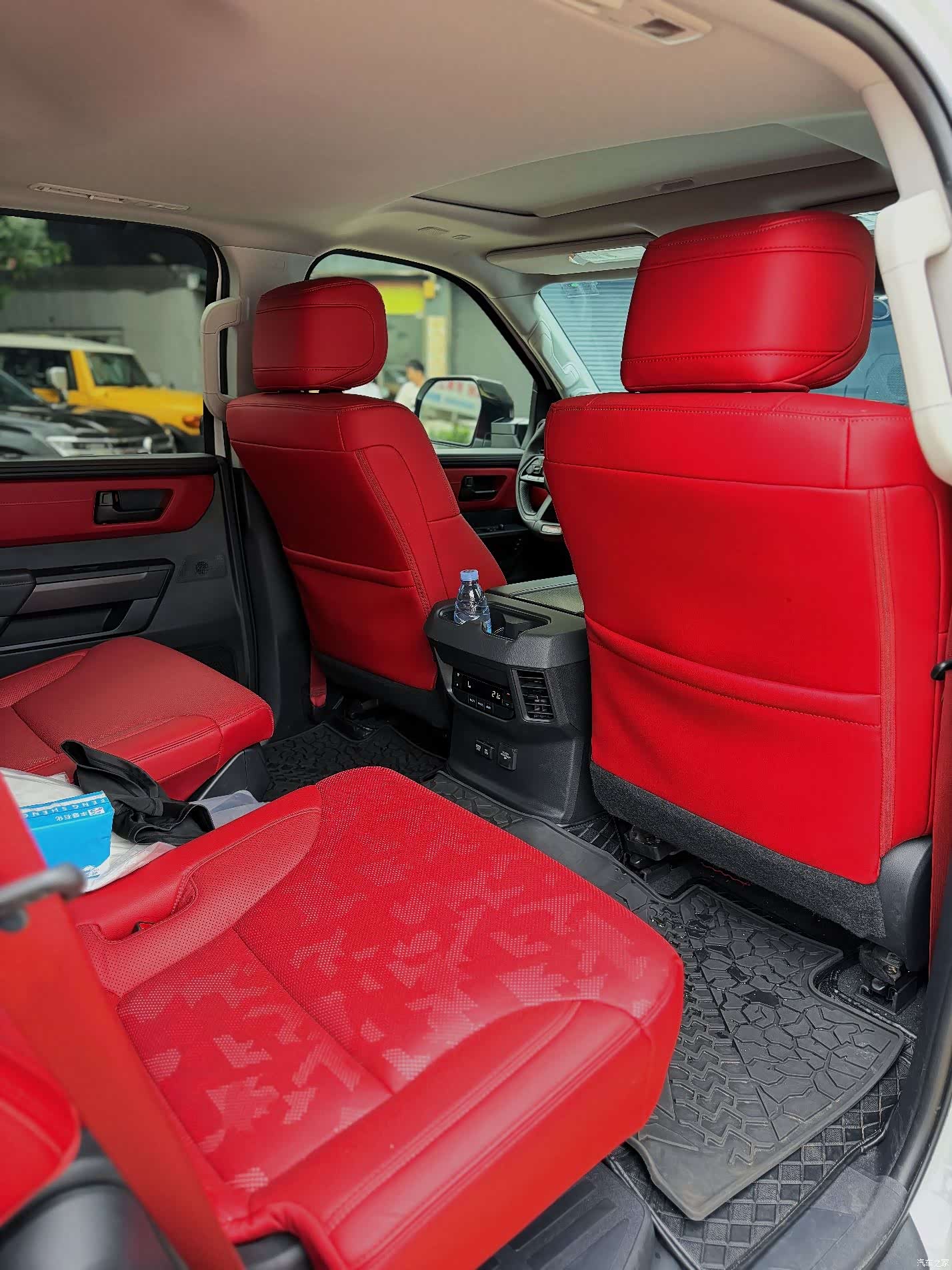 Toyota Sequoia, 2023 20