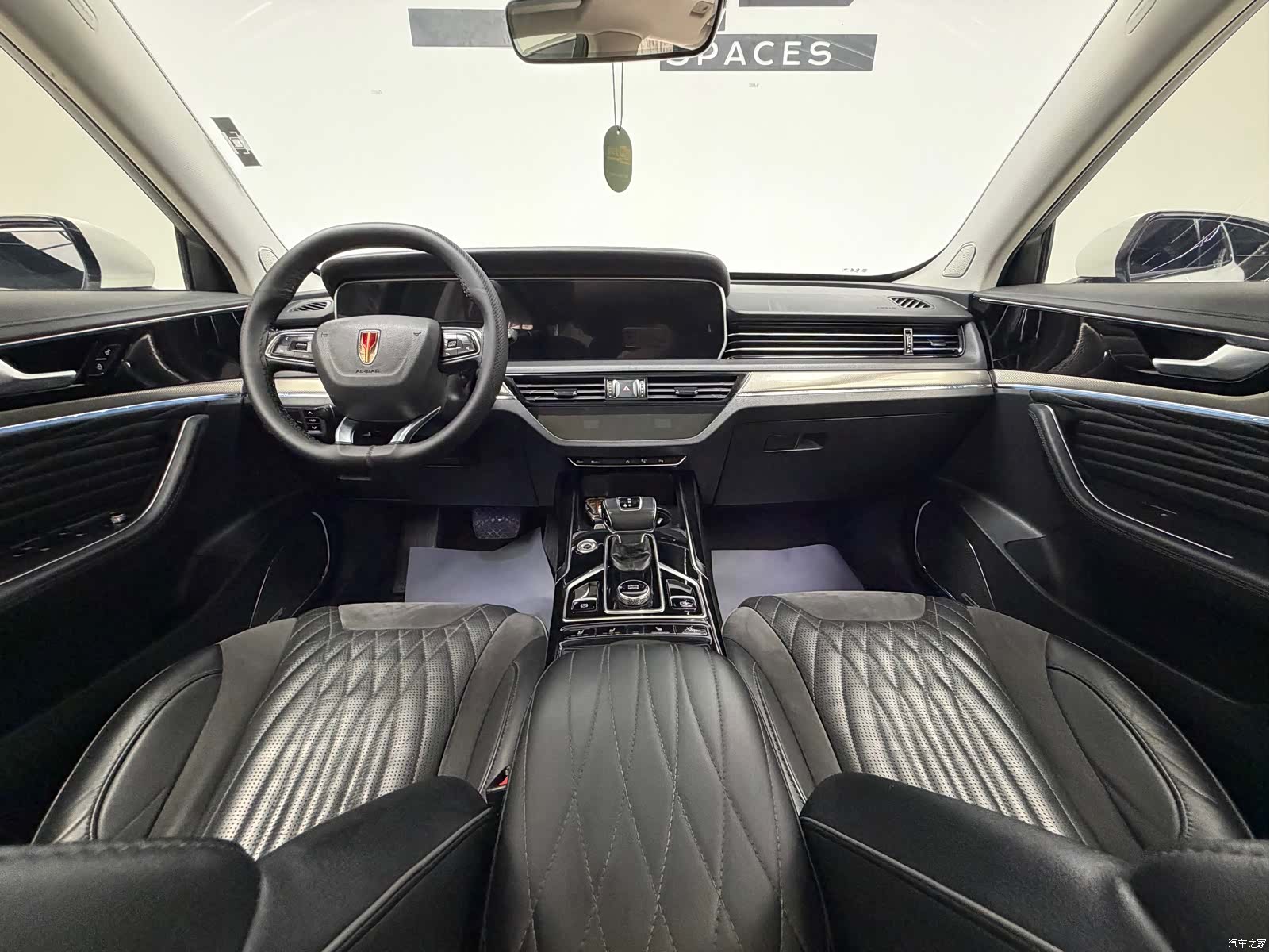 Hongqi HS5, 2022 13