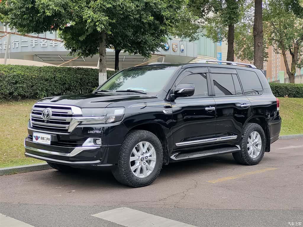Toyota Land Cruiser, 2019 1