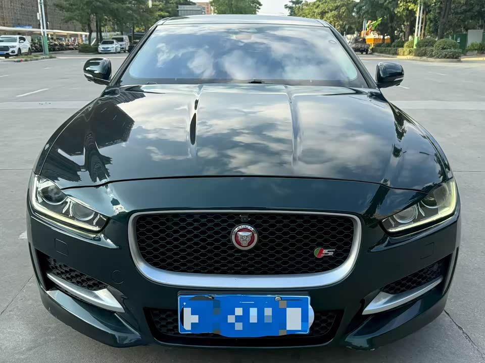 Jaguar XE