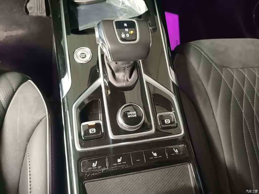 Hongqi HS5, 2022 14