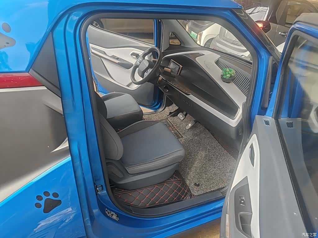 Wuling E200, 2019 25