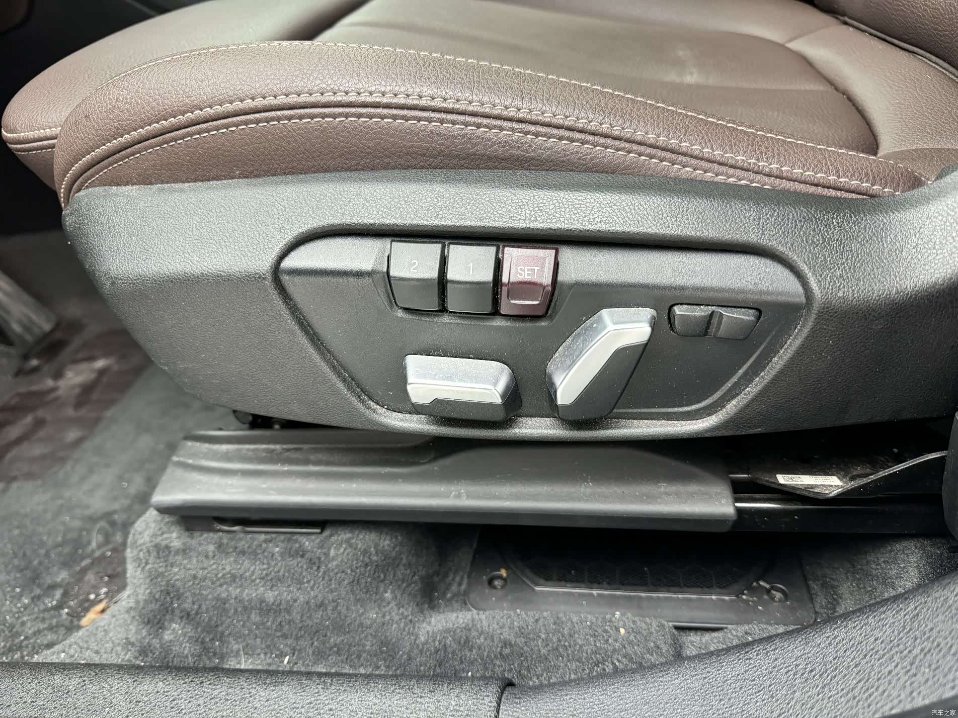 BMW X1, 2023 все фото