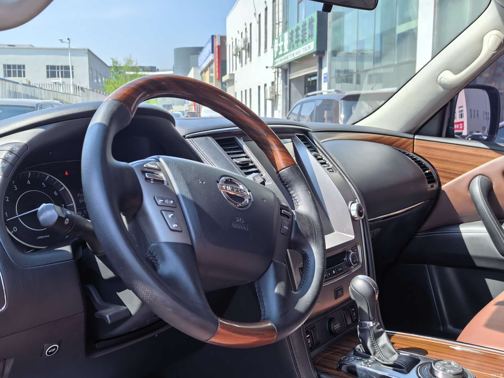 Nissan Patrol, 2018 9
