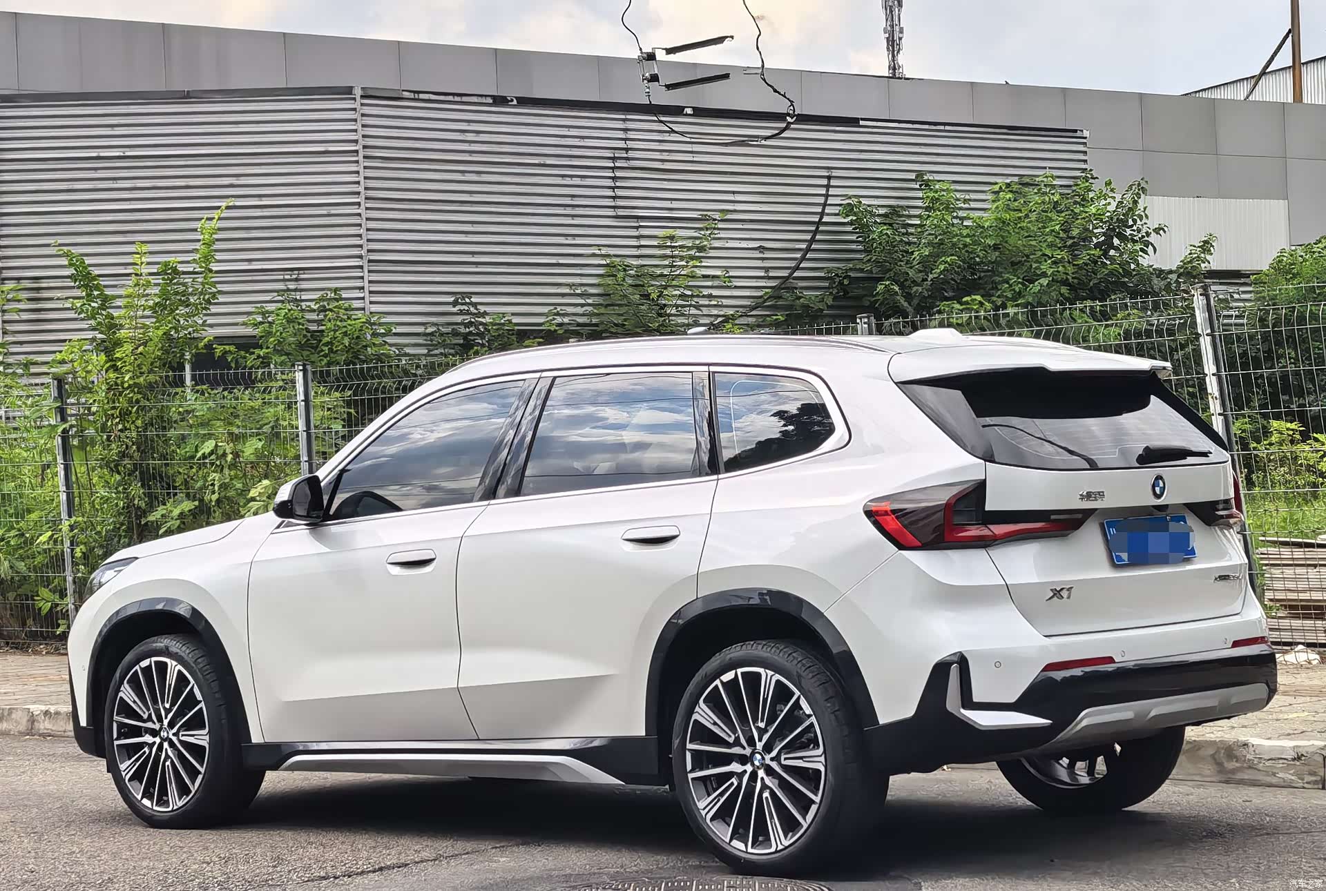 BMW X1, 2024 все фото