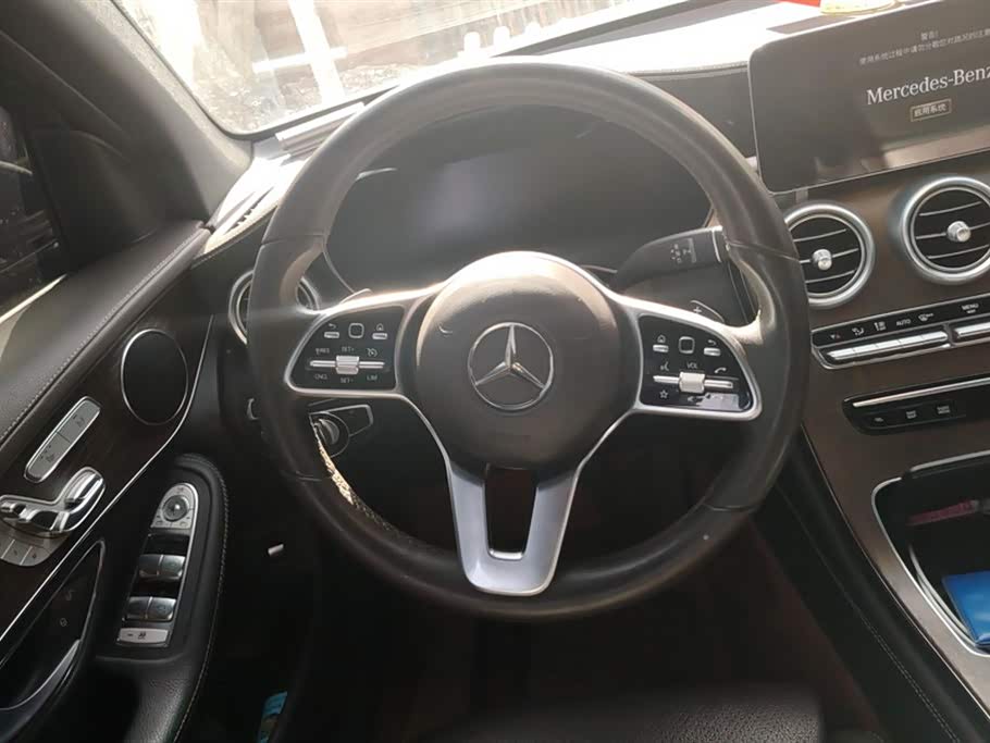 Mercedes-Benz GLC Mercedes-Benz GLC