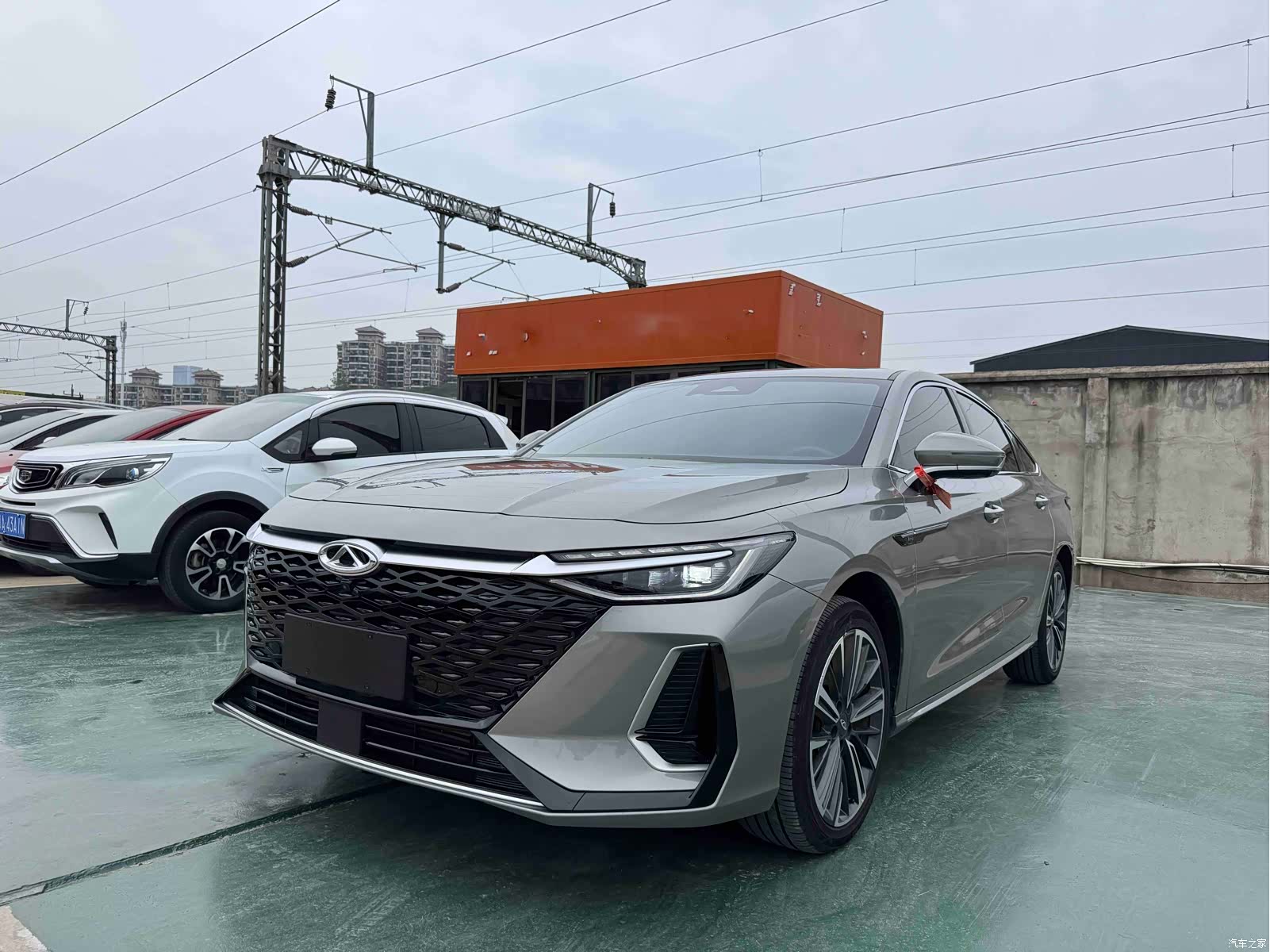 Chery Arrizo 8