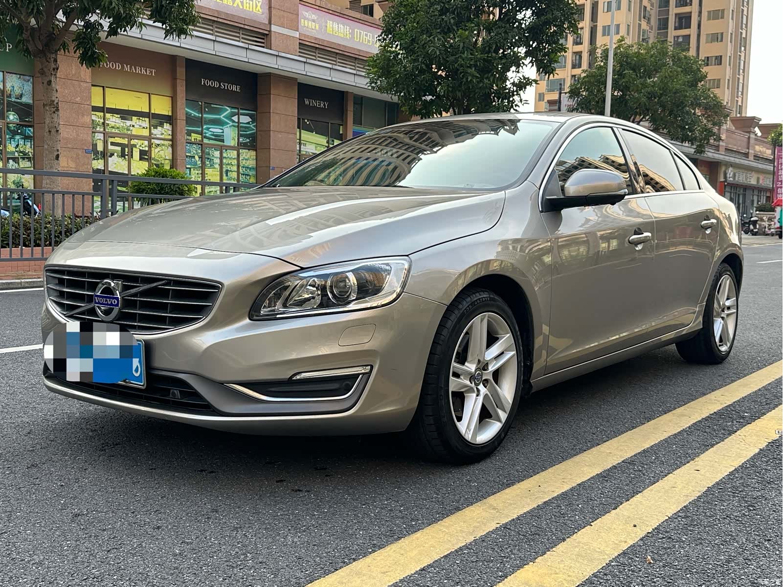 Volvo S60, 2015 1