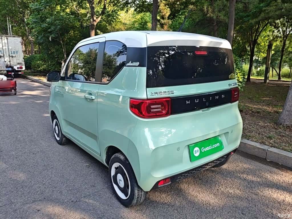 Wuling MINIEV, 2021 все фото