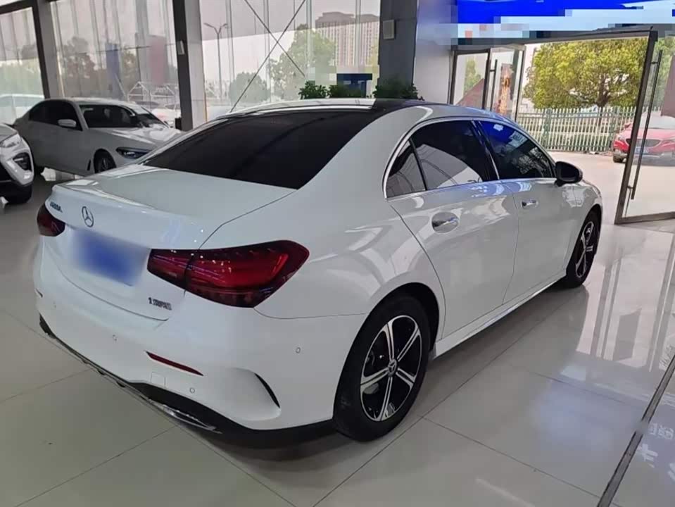 Mercedes-Benz Class A Mercedes-Benz Class A