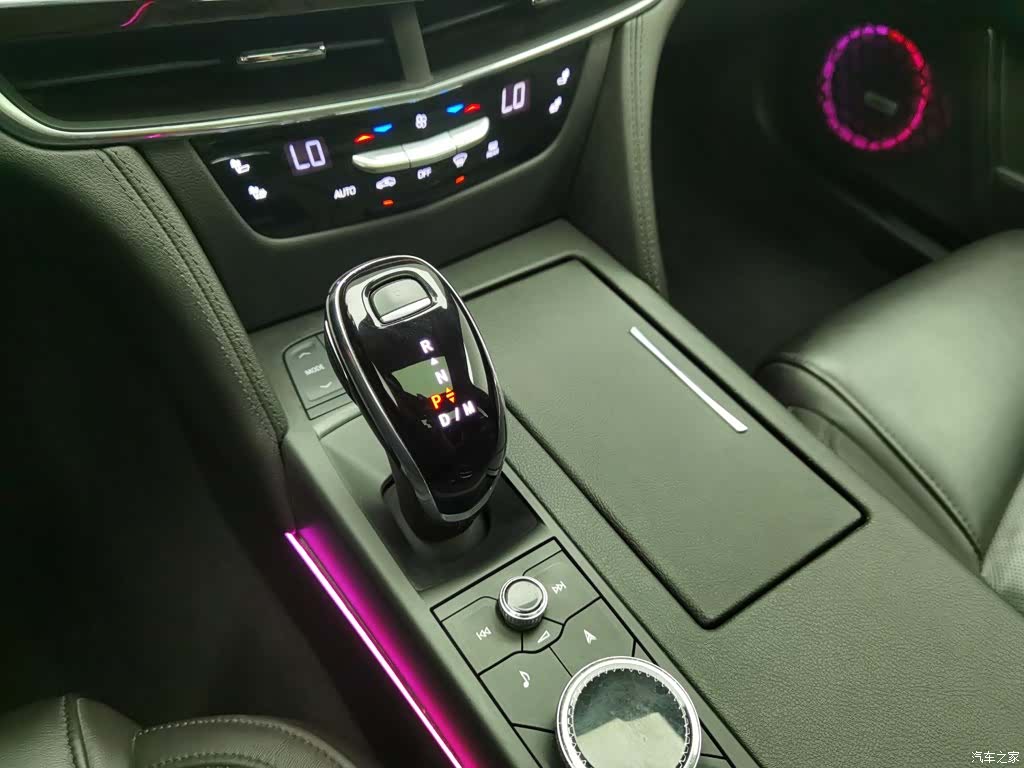 Cadillac CT6, 2020 13