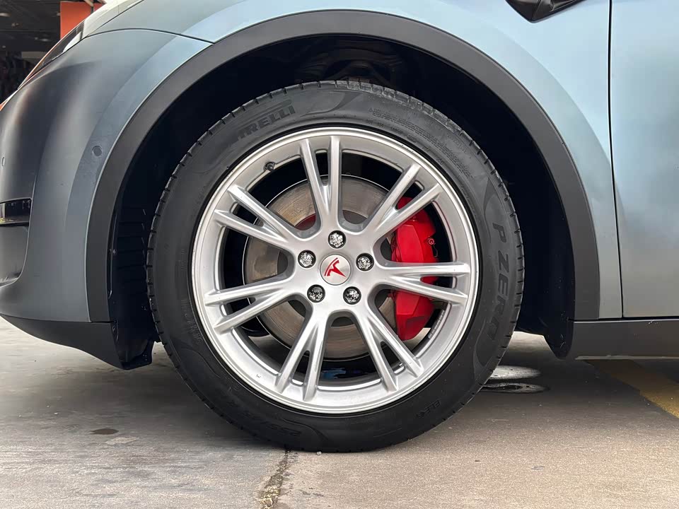 Tesla Model Y Tesla Model Y