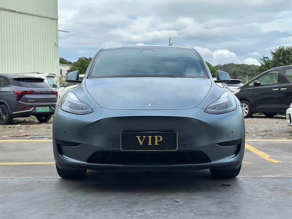 Tesla Model Y Tesla Model Y