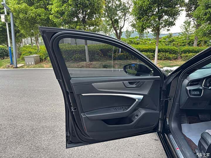 Audi A6L, 2021 21