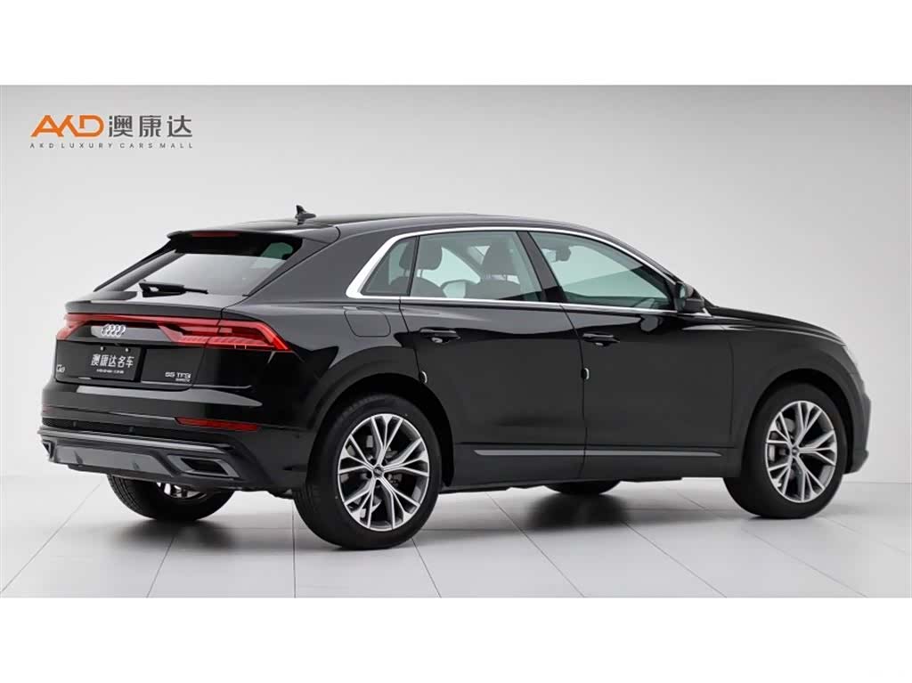 Audi Q8, 2022 3